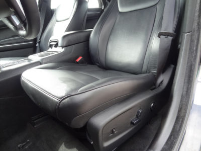 2012 Chrysler 300C  Base