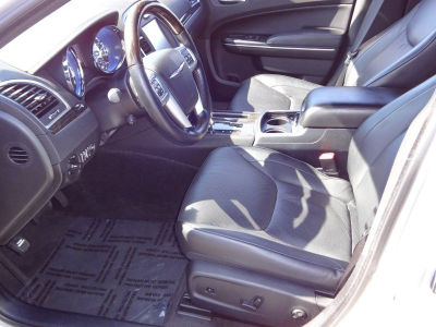 2011 Chrysler 300C