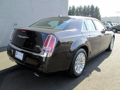 2012 Chrysler 300C  Base