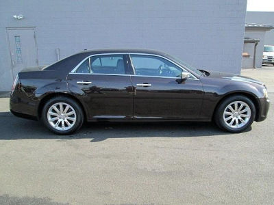 2012 Chrysler 300C  Base