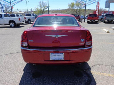 2010 Chrysler 300C  Base