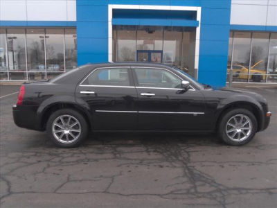 2010 Chrysler 300C  Base