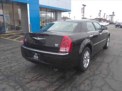 2010 Chrysler 300C  Base