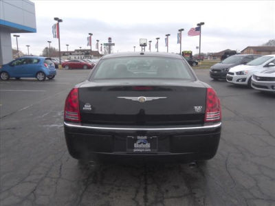 2010 Chrysler 300C  Base