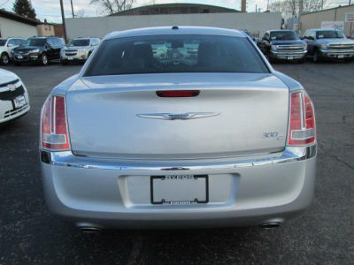 2012 Chrysler 300C  Base