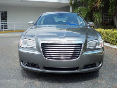 2011 Chrysler 300C  Base