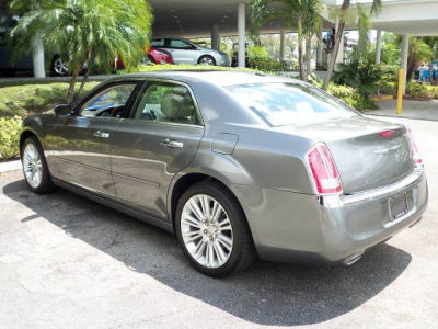 2011 Chrysler 300C  Base