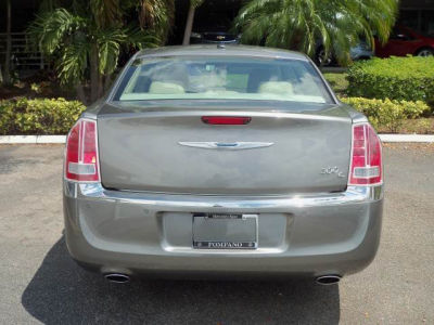 2011 Chrysler 300C  Base