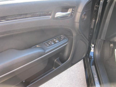 2012 Chrysler 300C  Base