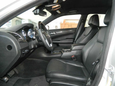 2012 Chrysler 300C  Base