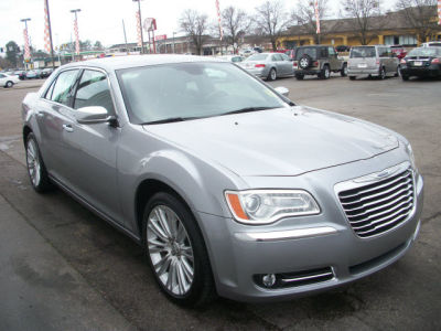 2011 Chrysler 300C  Base