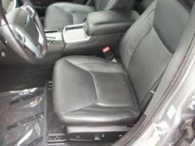 2011 Chrysler 300C  Base