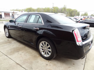 2012 Chrysler 300C  Base