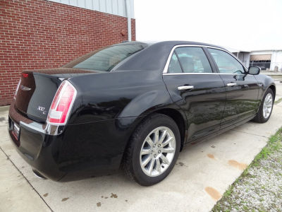 2012 Chrysler 300C  Base