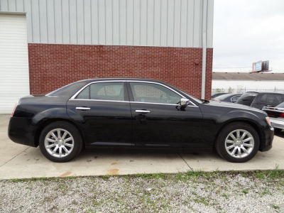 2012 Chrysler 300C  Base
