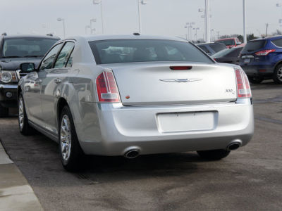 2011 Chrysler 300C  Base