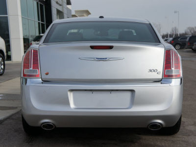 2011 Chrysler 300C  Base