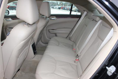 2011 Chrysler 300C  Base