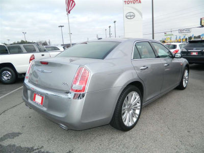 2011 Chrysler 300C