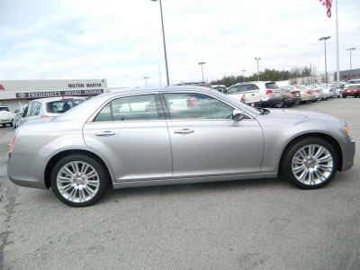 2011 Chrysler 300C