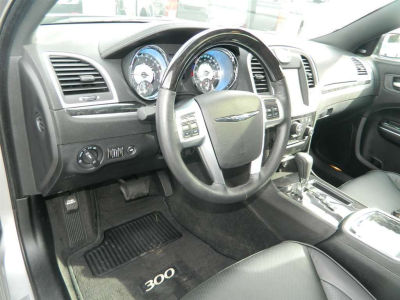 2011 Chrysler 300C