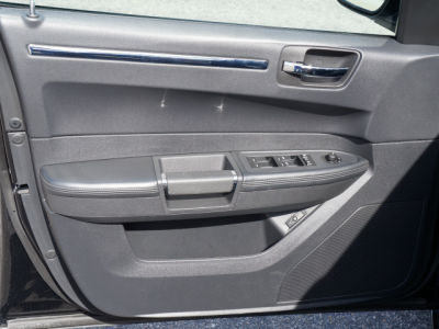 2010 Chrysler 300C  300S