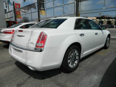 2012 Chrysler 300C  Base