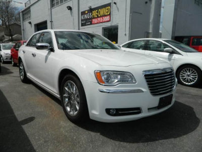 2012 Chrysler 300C  Base