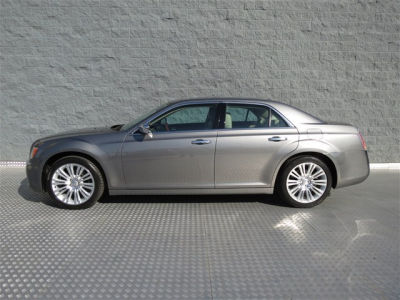 2011 Chrysler 300C  Base