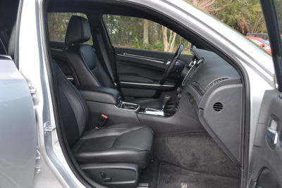 2012 Chrysler 300C  Base