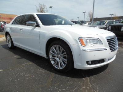2011 Chrysler 300C  Base