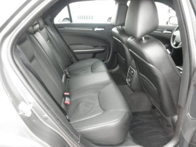 2011 Chrysler 300C  Base
