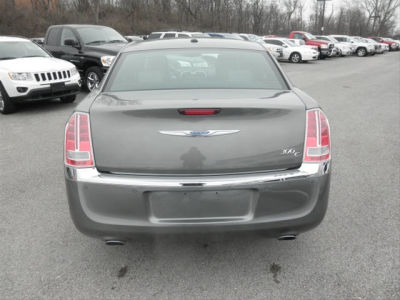 2011 Chrysler 300C  Base