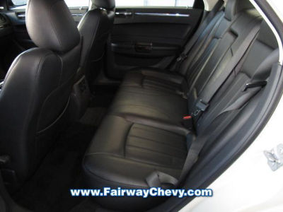 2010 Chrysler 300C  II