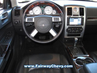 2010 Chrysler 300C  II