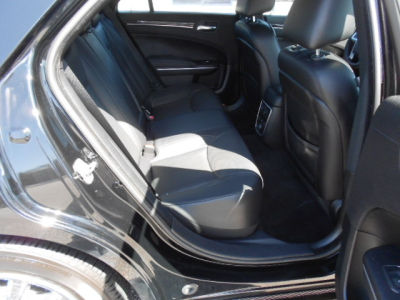 2012 Chrysler 300C