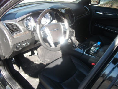 2011 Chrysler 300C  Base