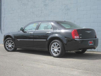 2010 Chrysler 300C  Base