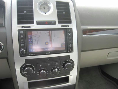 2010 Chrysler 300C  Base