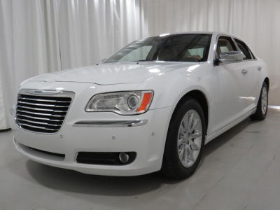 2012 Chrysler 300C  Base