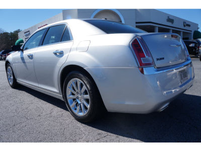 2012 Chrysler 300C  Base
