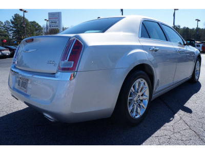2012 Chrysler 300C  Base