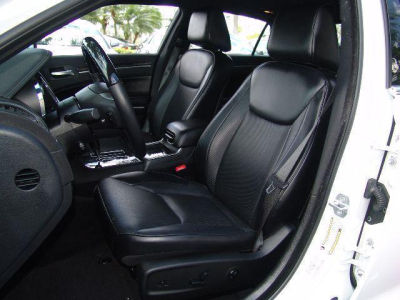 2012 Chrysler 300C  Base
