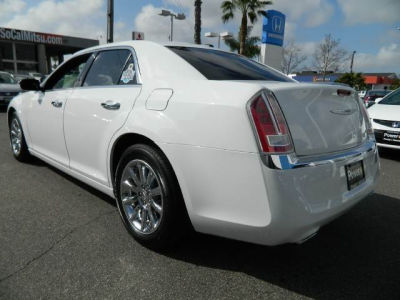 2012 Chrysler 300C  Base