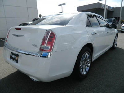 2012 Chrysler 300C  Base