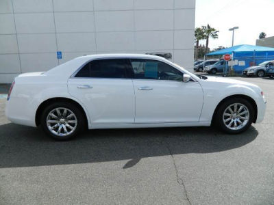 2012 Chrysler 300C  Base
