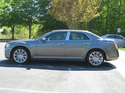 2011 Chrysler 300C  Base