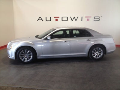 2012 Chrysler 300C  Base