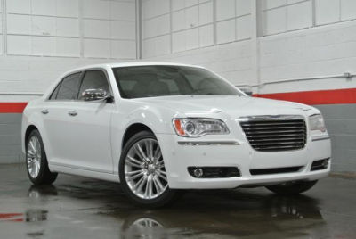 2011 Chrysler 300C  Base