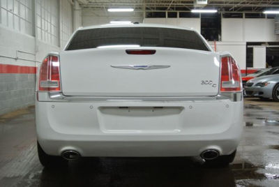2011 Chrysler 300C  Base